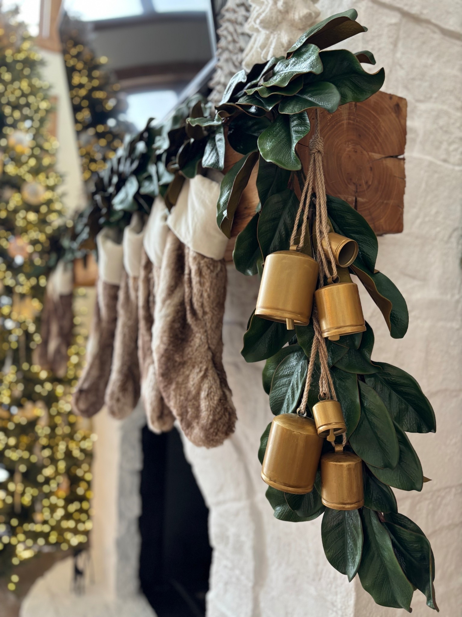 Christmas Mantle Decor 🔔

#LTKHoliday #LTKSeasonal #LTKHome