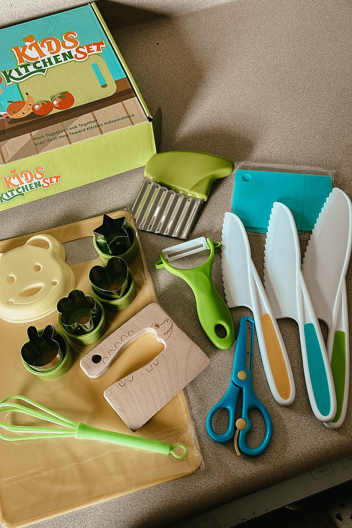 My toddler is going to love this! He loves helping in the kitchen and now he has his own kitchen items to use!
Linking a similar one here!

#LTKFindsUnder50 #LTKKids #LTKFindsUnder100