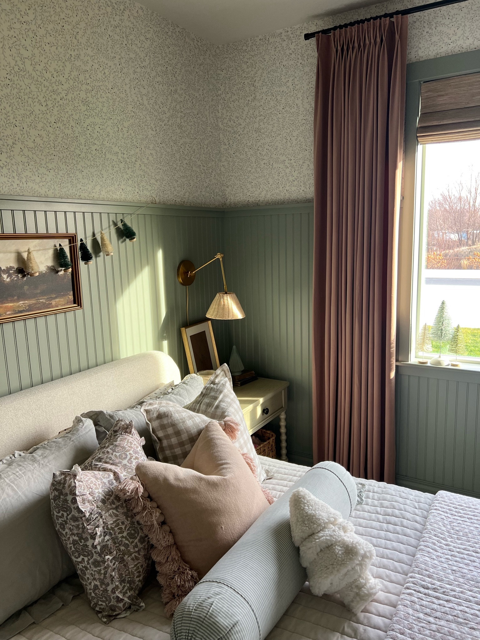 Piper’s room for Christmas including her new pink velvet curtains. I’m in love! Use code CINDY10 for 10% off at checkout!

#LTKhome #LTKkids #LTKHoliday