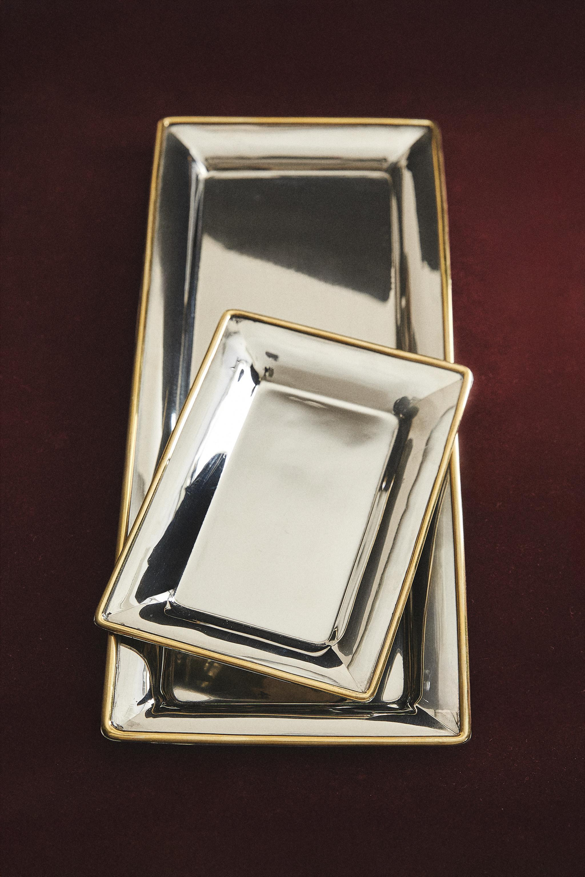 DECORATIVE CHRISTMAS TRAY WITH EDGE DETAIL | Zara UK