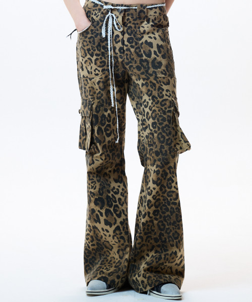 MUSINSA | LUV IS TRUE IM CARGO BOOTSCUT PANTS(BROWN) | Musinsa Global