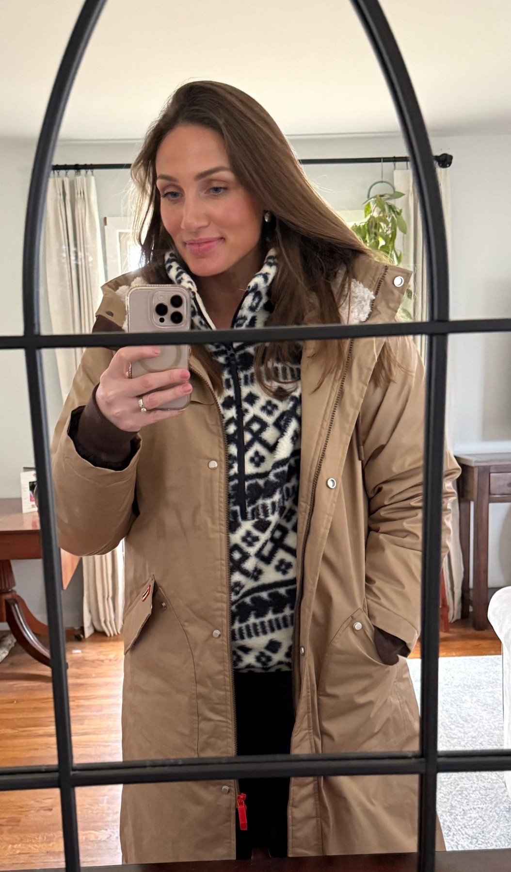Another favorite rain jacket! I live in the mid west and was looking for a warm jacket for those freezing rainy days. Well I found one with Hunter! I love the cuffs, the warmth and the water repellent lining. #hunter #hunterrainjacket

#LTKmomlife #LTKSeasonal #LTKdayinmylife