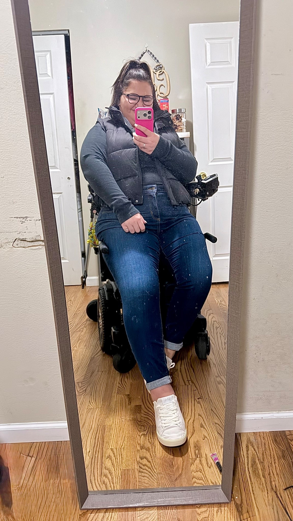 I freaking love vests okayyyy? 🖤

#LTKFindsUnder50 #LTKMidsize #LTKStyleTip