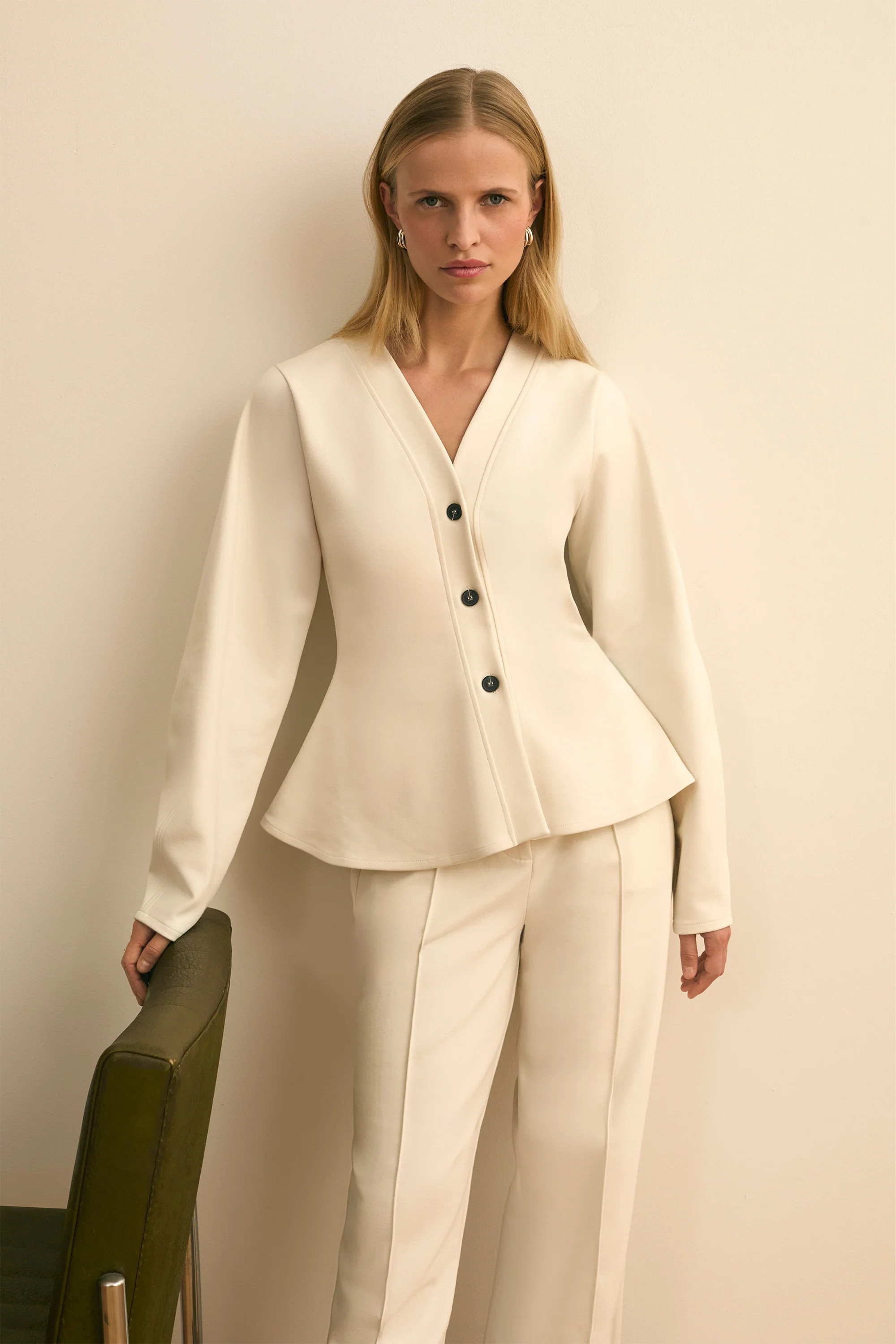 ALIGNE Pintuck Jersey Trouser - White | Justin | ALIGNE USA