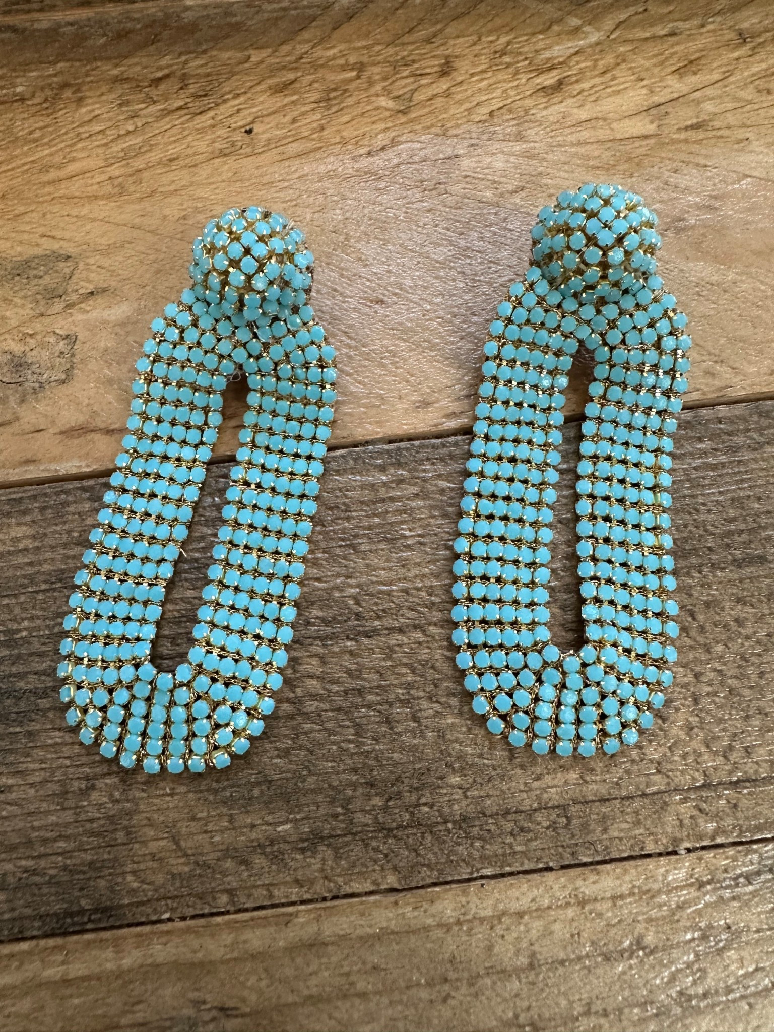 The Most gorge earrings and not too heavy!

#LTKParties #LTKOver40 #LTKFindsUnder100