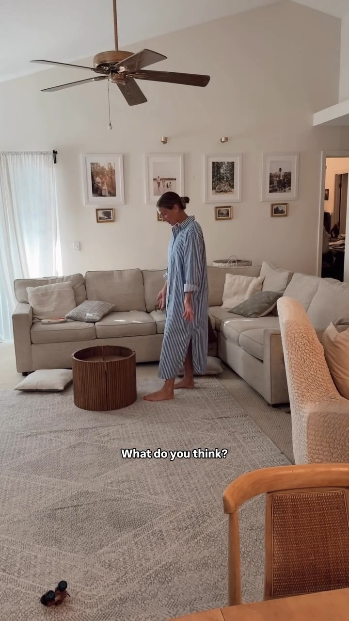 Who likes the new coffee table more, me or the kids? Table is linked in my bio and you can save 15% sitewide at @hernest_official with code BLISS 🙌🏼