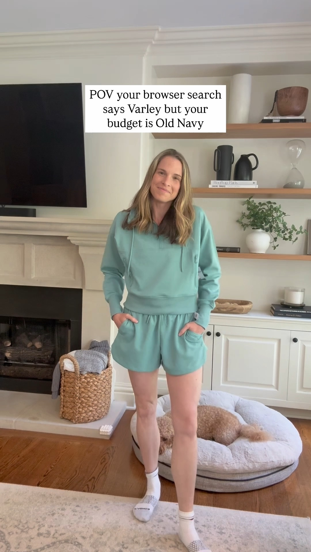This set is so good and 40% off!! 

I’m in a small in both but could easily do a medium!


#LTKActive #LTKFindsUnder50 #LTKSaleAlert