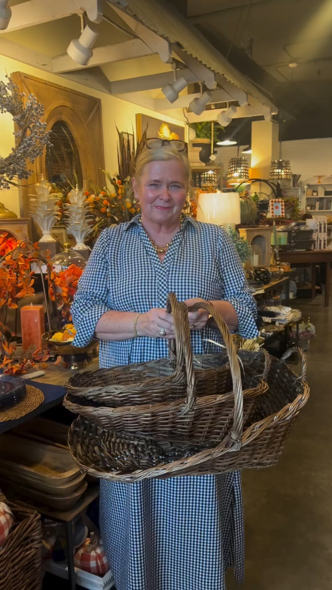 These gathering baskets are going to be a fall staple!! Get them now! 🤎🍂

Comment BASKET to receive a link!