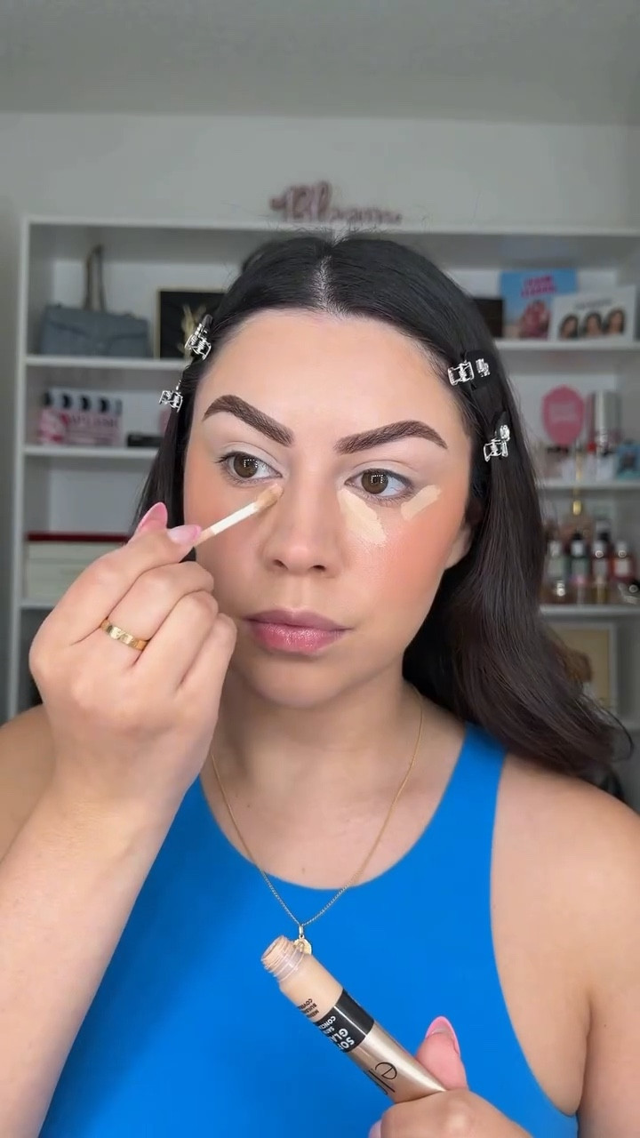 GRWM 🫶🏻 Had to use this mix because it’s big weekend for the bay 🤭🇵🇷❤️🏈

#makeup #affordablemakeup #drugstoremakeup