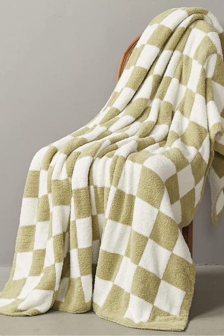 Amazon home find
Throw blanket
Checkered fuzzy blanket 


#LTKunder100 #LTKhome #LTKHoliday