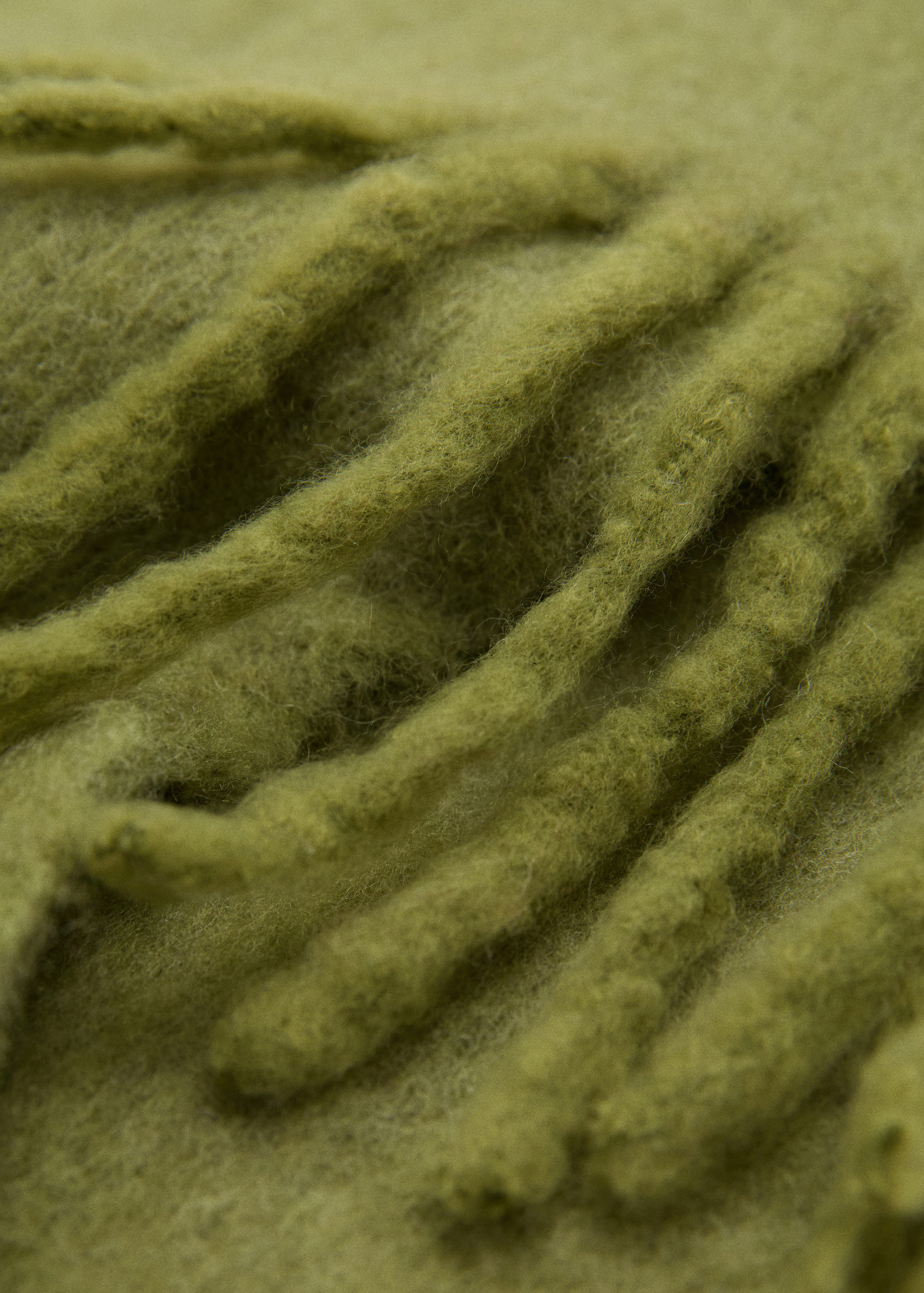 Fringed wool-blend scarf - Women | MANGO USA | Mango (US/MX/AU)