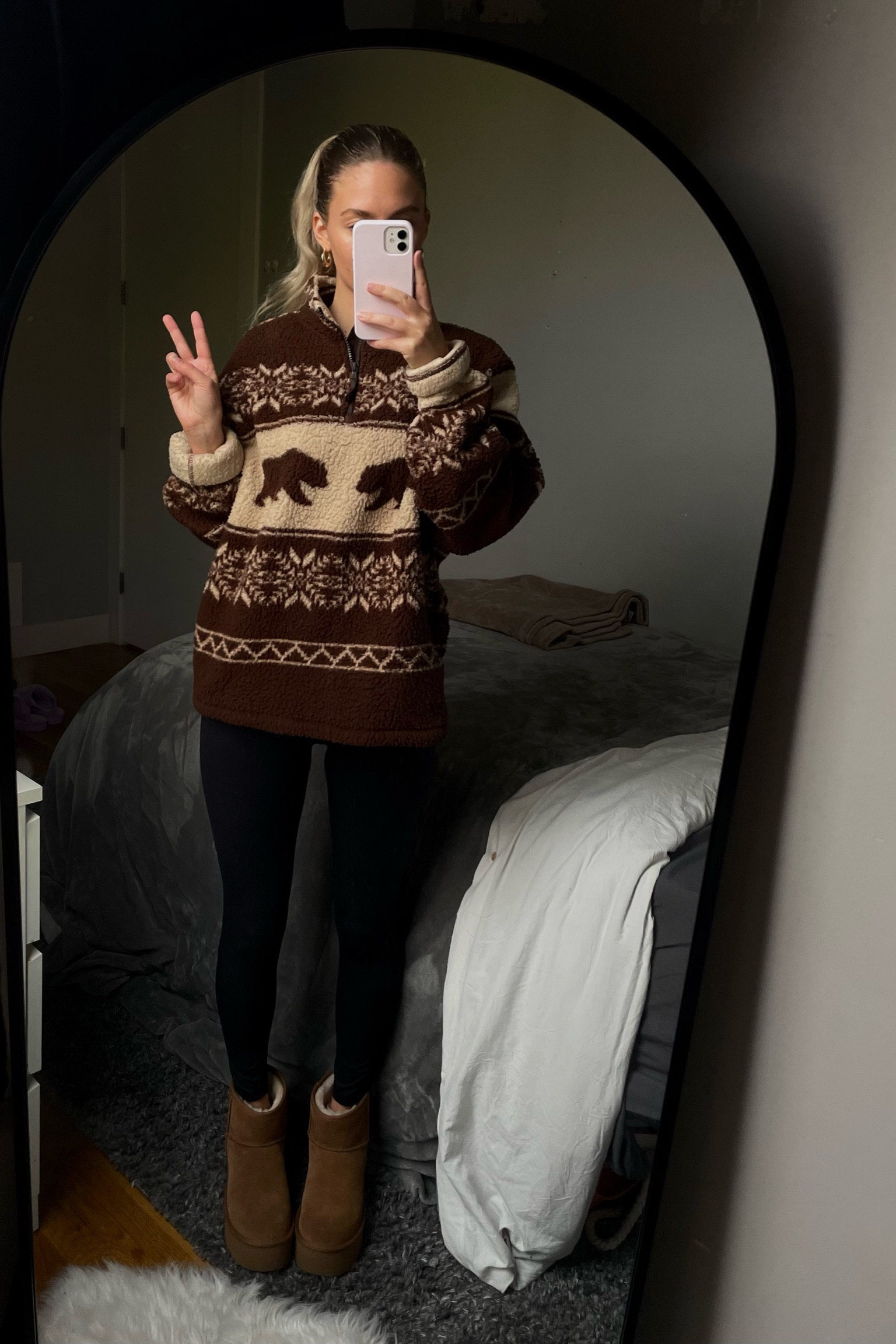 sweater is sold out but it’s called the Oversized Patterned Sherpa Quarter-Zip Sweatshirt for Men from Old Navy. 

fall outfits, fall style, tote bag, basic outfit, casual outfit, trendy, outfit inspiration, ootd, outfit ideas, cozy outfit, fall sweater, ugg boots

#LTKstyletip #LTKfindsunder100 #LTKfindsunder50