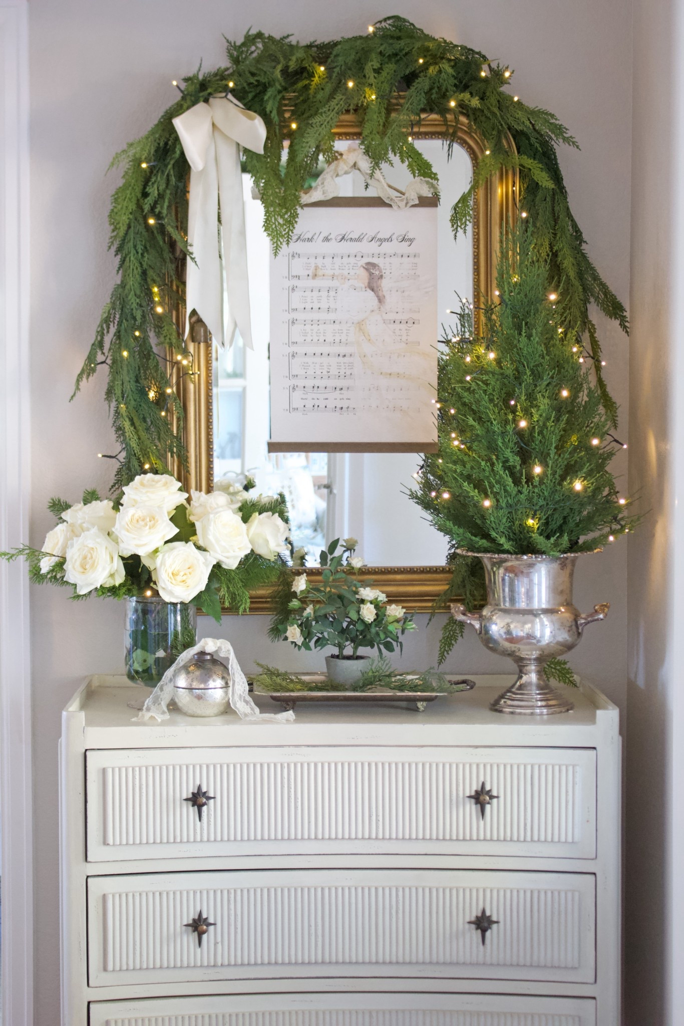 Shop my holiday entry table 🤍

#LTKHoliday #LTKSeasonal #LTKHome