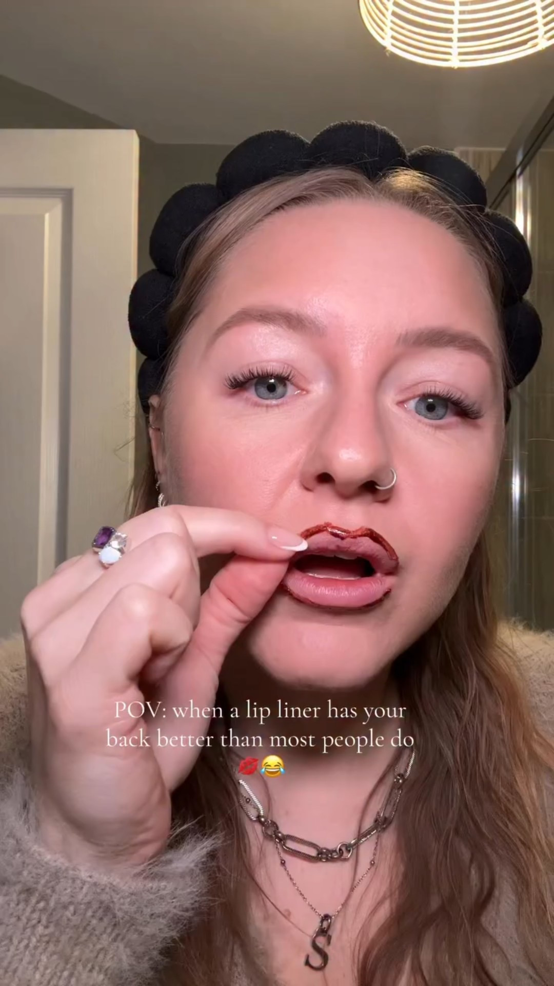 Lip liner stains have my heart ♥️ 

This stays all day, no top ups needed, and can be used all over the lip too. 

Of course I will link in my stories/Jan highlight for you girlies! 🔗✨

#lipliner #liplinerstain #lipstain #lipliners #lipstains