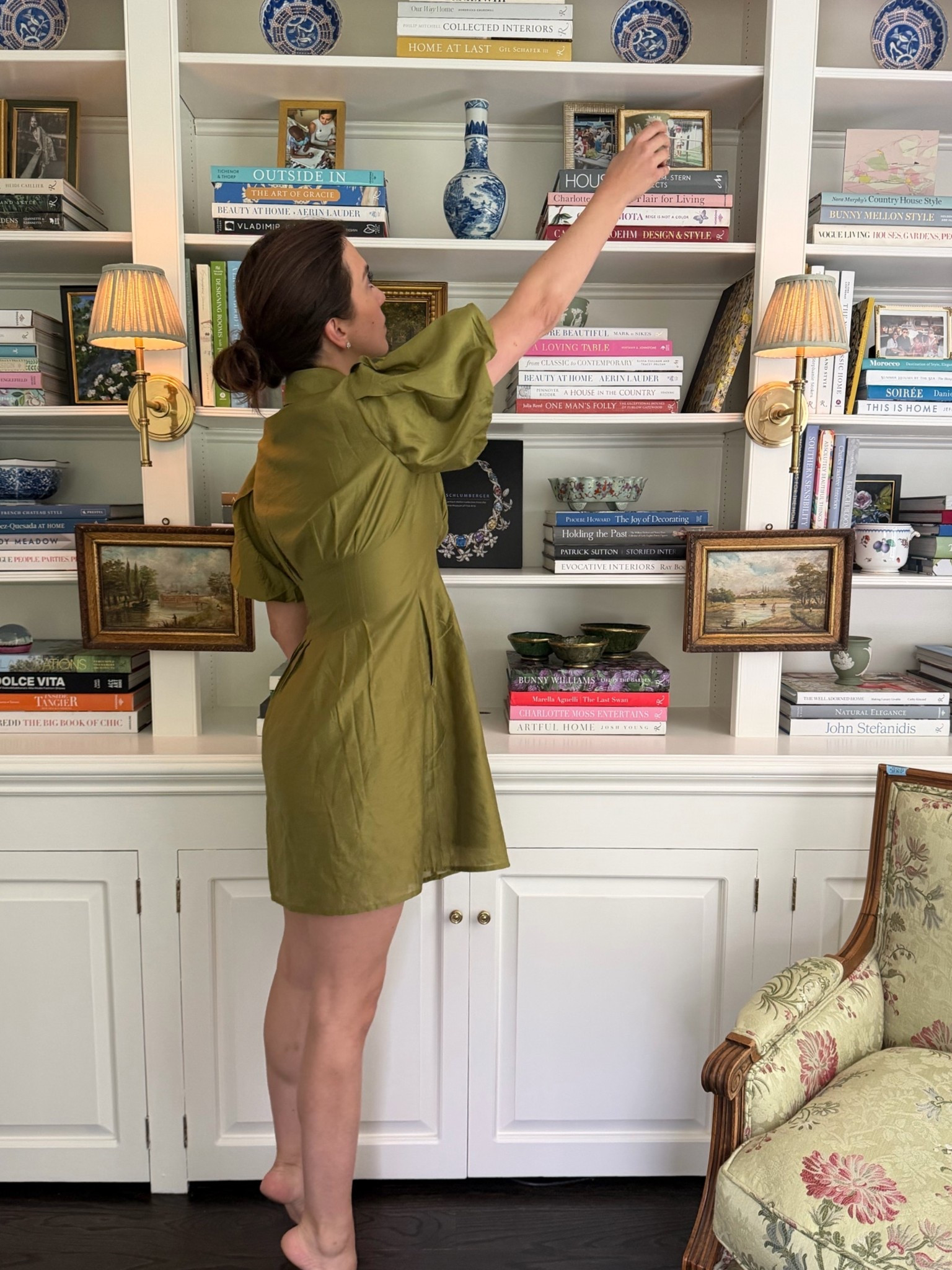 Ready for early fall 🍂 I love dresses that still feel lightweight for these warmer September days, but a little more elevated as we head into the new season. Linking a few of my favorite new @Tuckernuck finds that are easy to wear now and well into fall. 🤎

#tuckernuckpartner

#LTKdayinmylife #LTKSeasonal #LTKWorkwear