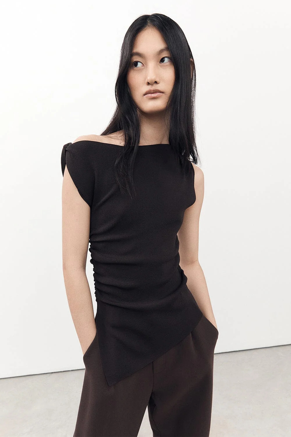 POPPY BITTER CHOC ASYM LONGLINE TOP | DISSH