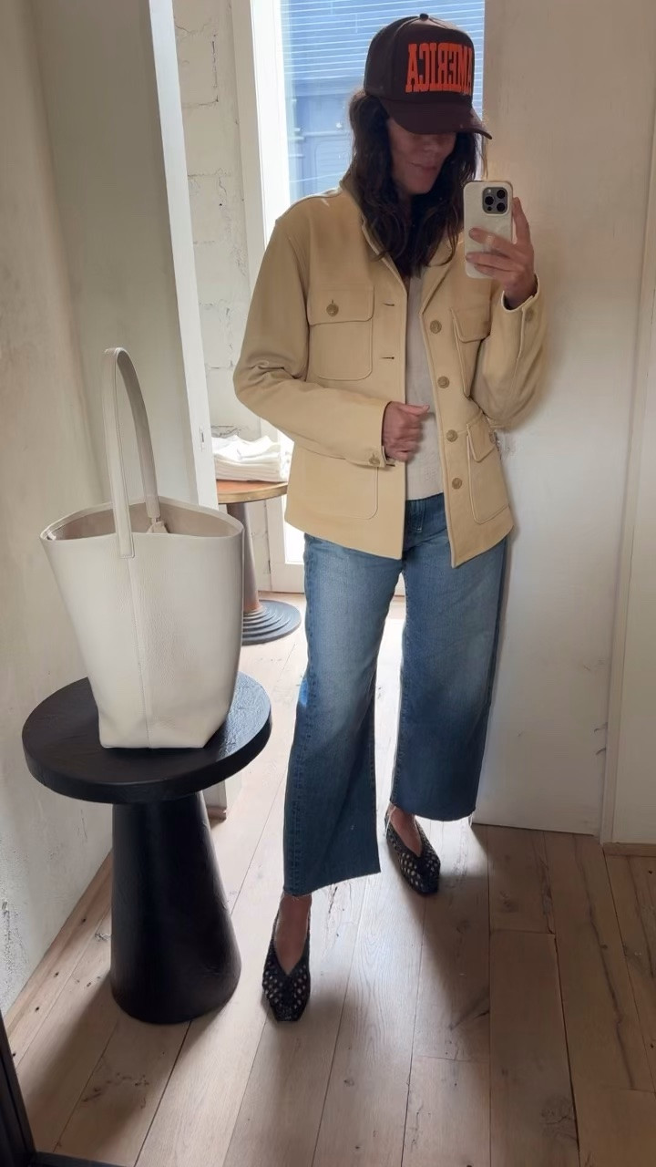 The  yummiest nubuck leather blazer ❤️


@buckmason

#LTKOver40 #LTKTravel #LTKWorkwear
