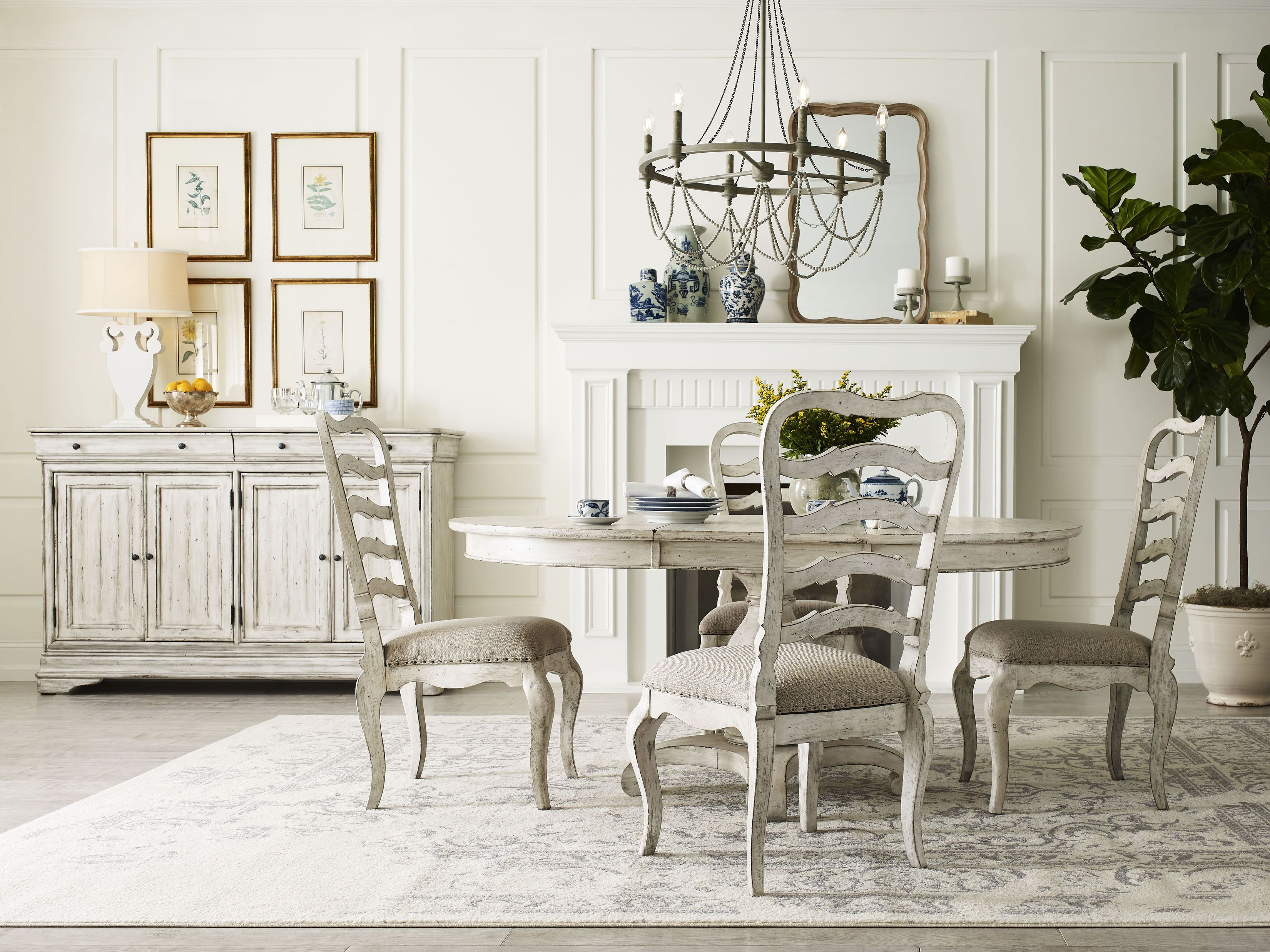 Selwyn Cottage Lloyd Extendable Pedestal Dining Room Set | 1stopbedrooms