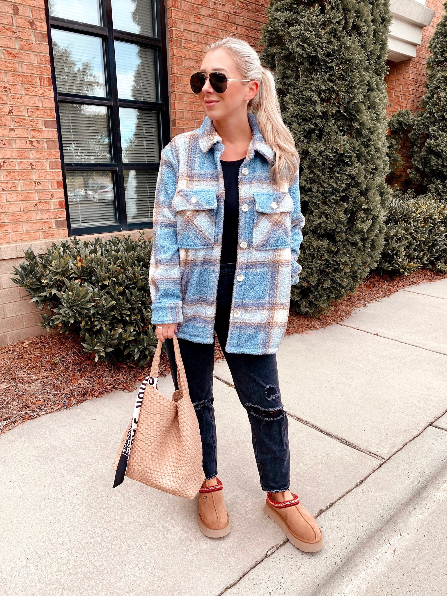 Abercrombie Sherpa Shirt Jacket (size medium, could also do a size small) 💙 

Fall outfits, casual style, jeans, woven bag, Ugg Tazz slippers, Sherpa jackets, Abercrombie 

#LTKstyletip #LTKSeasonal #LTKsalealert