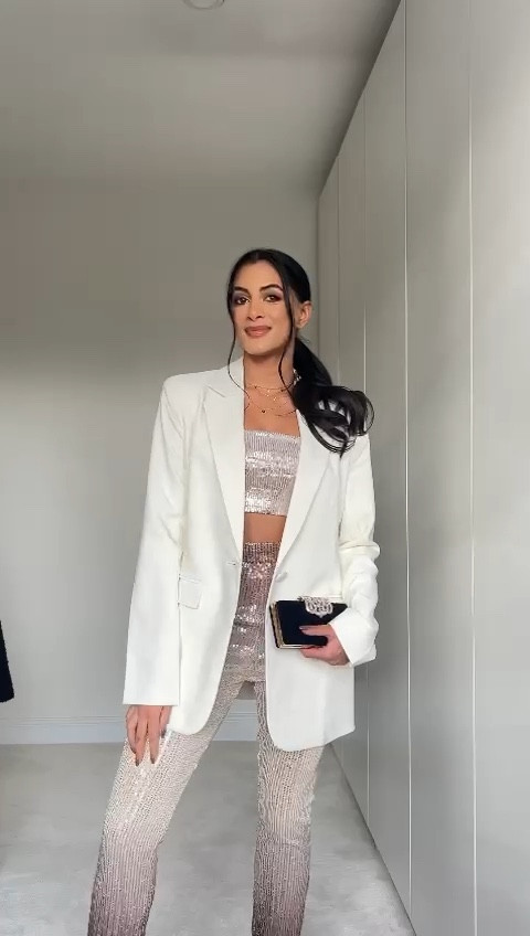 12 days of Christmas ✨ Day 3 

Sequin suit, sequin blazer, tailored trousers, white blazer, boohoo, warehouse fashion 

#LTKeurope #LTKSeasonal #LTKstyletip