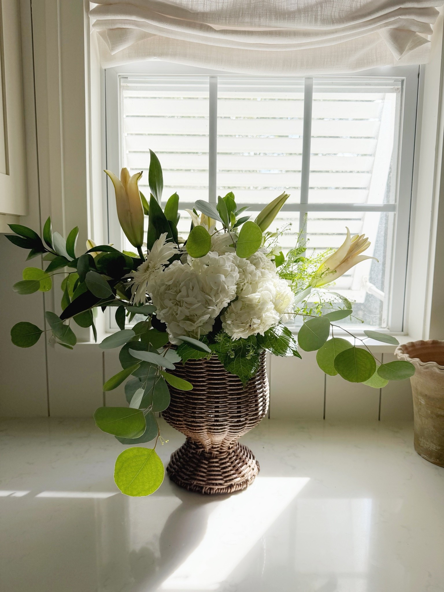 Woven vase that’s perfect for gifts - planter for fall ltkxwalmart

#LTKHome #LTKSeasonal
