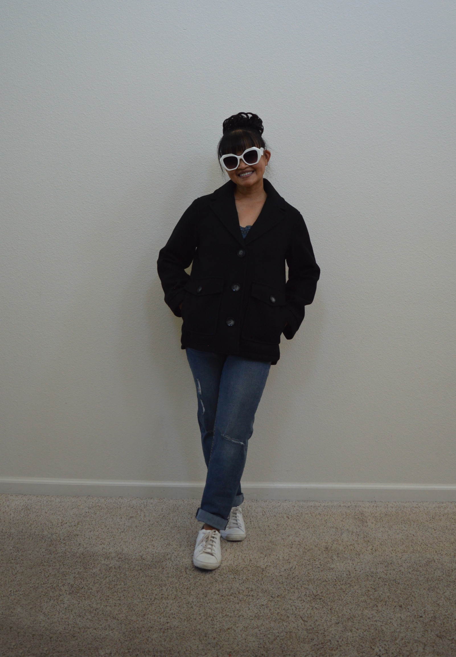 This jacket is on sale! The fit, length, and style is perfection.  I am wearing an XS.  



#LTKsalealert #LTKworkwear #LTKfindsunder100