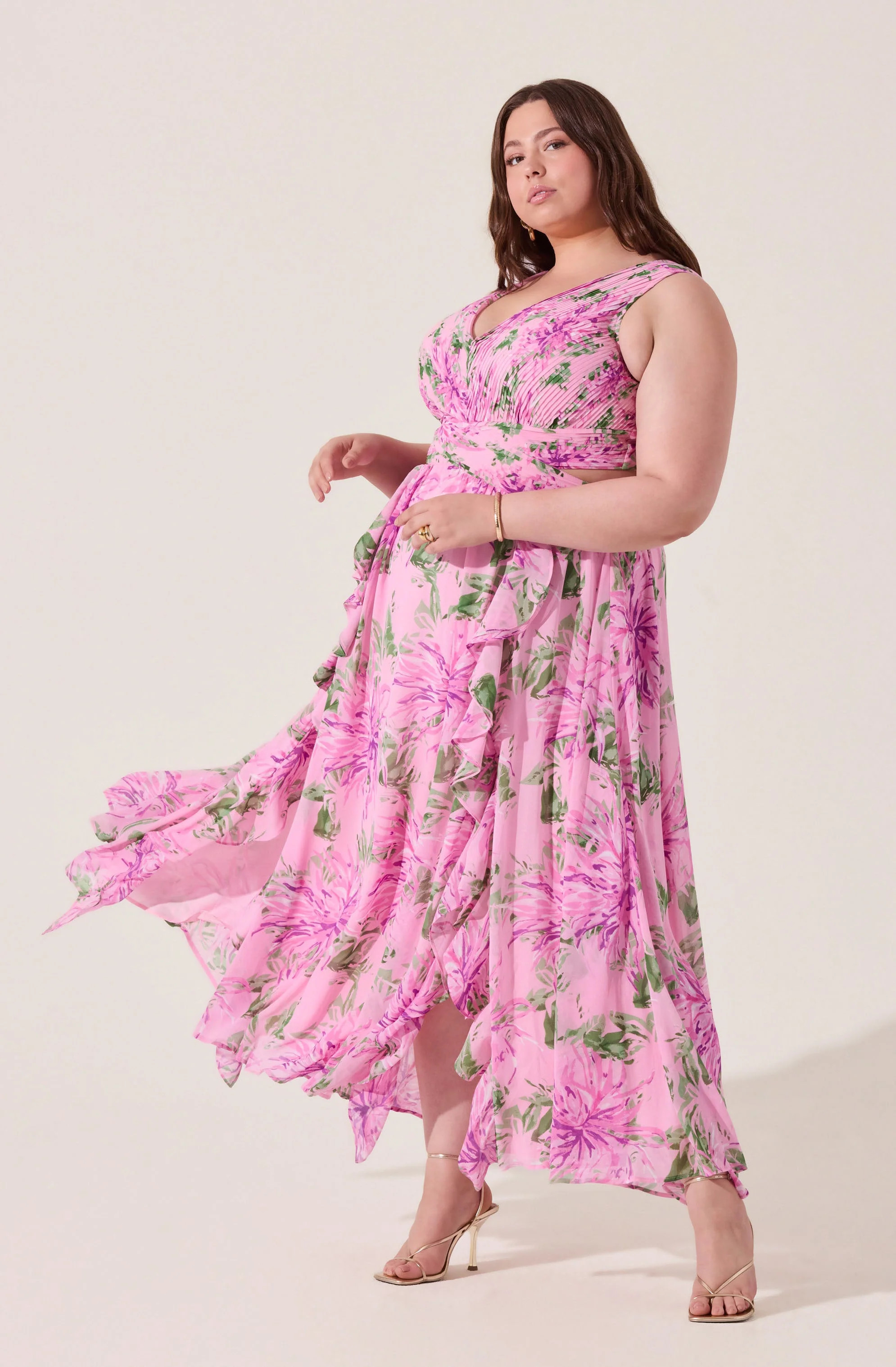 Noya Floral Cutout Maxi Dress - Plus Size - Pink floral / 1X | ASTR The Label (US)