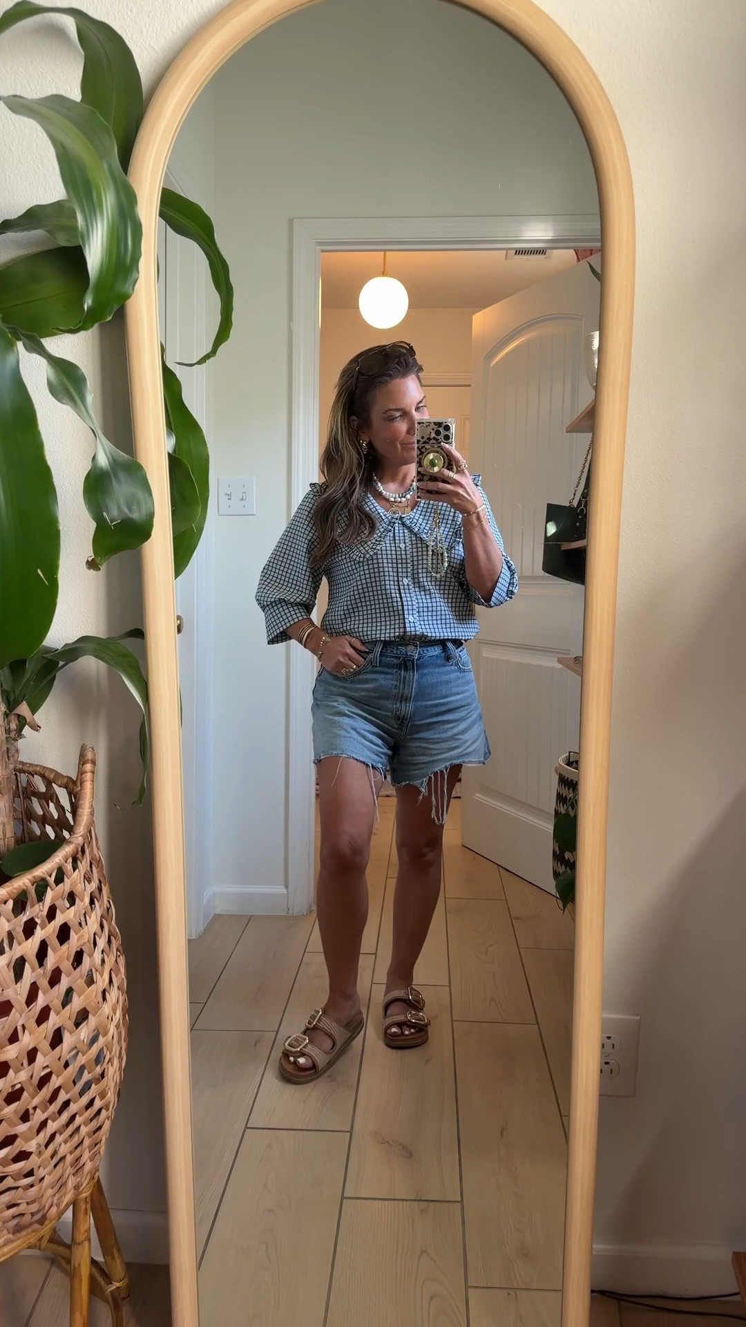 Amazon summer top that is so cute and perfect to wear casual or dress up with slacks or jeans & heels!! Comes in other colors & under $30!!
Wearing size medium. 
Wearing size 28 in jean shorts. Love the length! 




#LTKmomlife #LTKdayinmylife #LTKootd