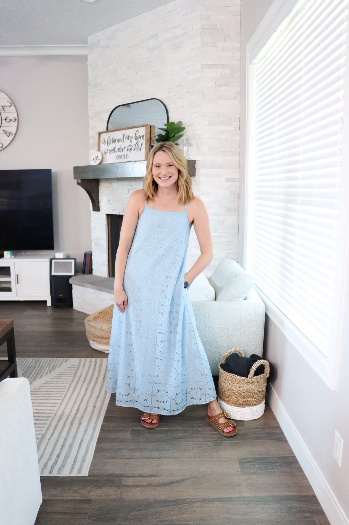 Beautiful maxi eyelet sundress - perfect for showers and vacation.
Love how feminine eyelet looks.

//
Vacation dress
Spring dresses 
Maxi spring dresses 
Easter dresses 
Brunch dress 
Shower dress 

#LTKootd #LTKgrwm #LTKdayinmylife