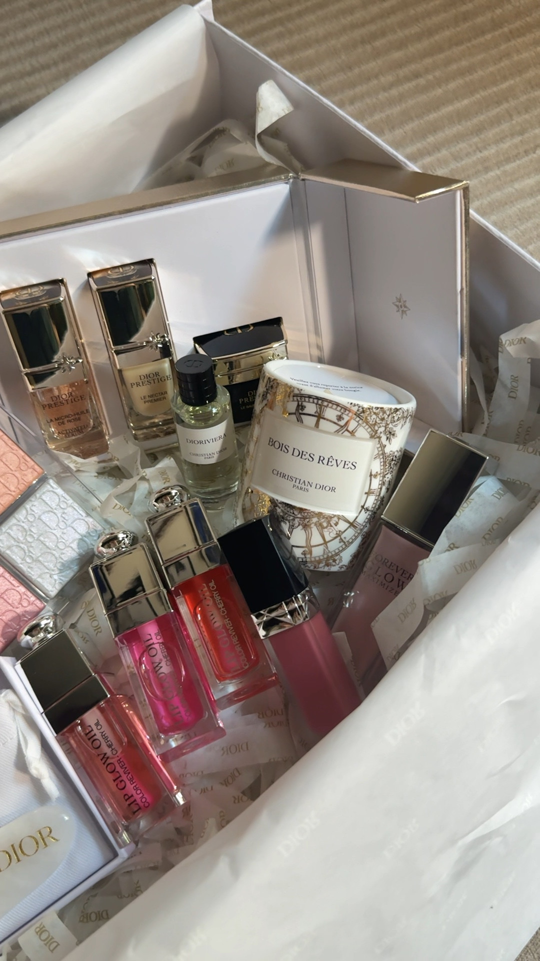 All the dior goodies 

#LTKBeauty #LTKHoliday #LTKGiftGuide