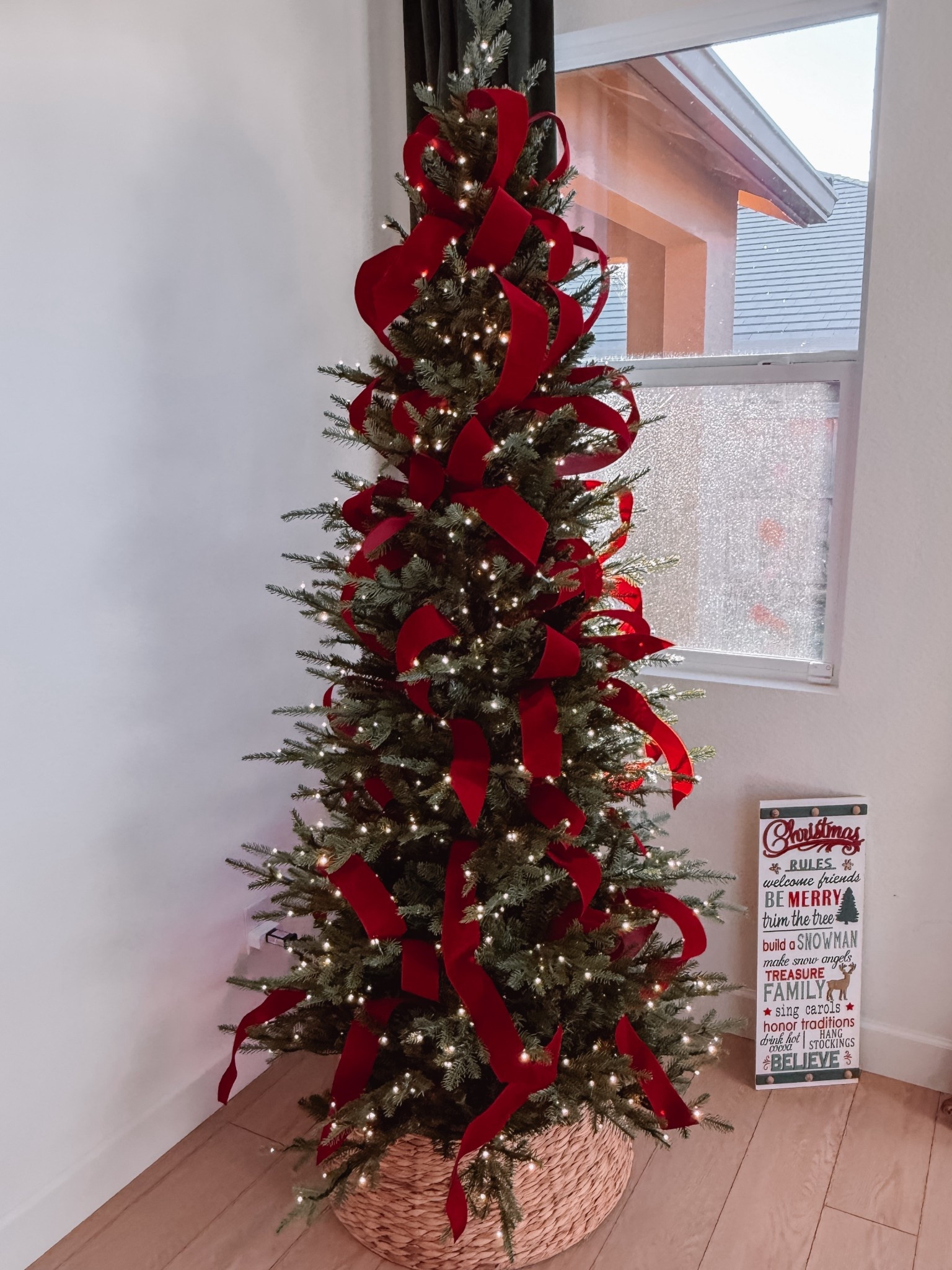 Grand Duchess Slim 7.5ft Christmas Treee

#LTKHoliday #LTKSeasonal