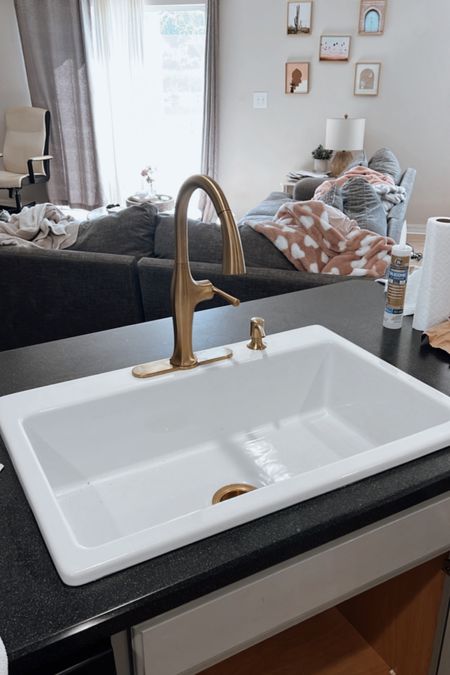 Our new kitchen sink. White kitchen sink. Good kitchen faucet.



#LTKhome