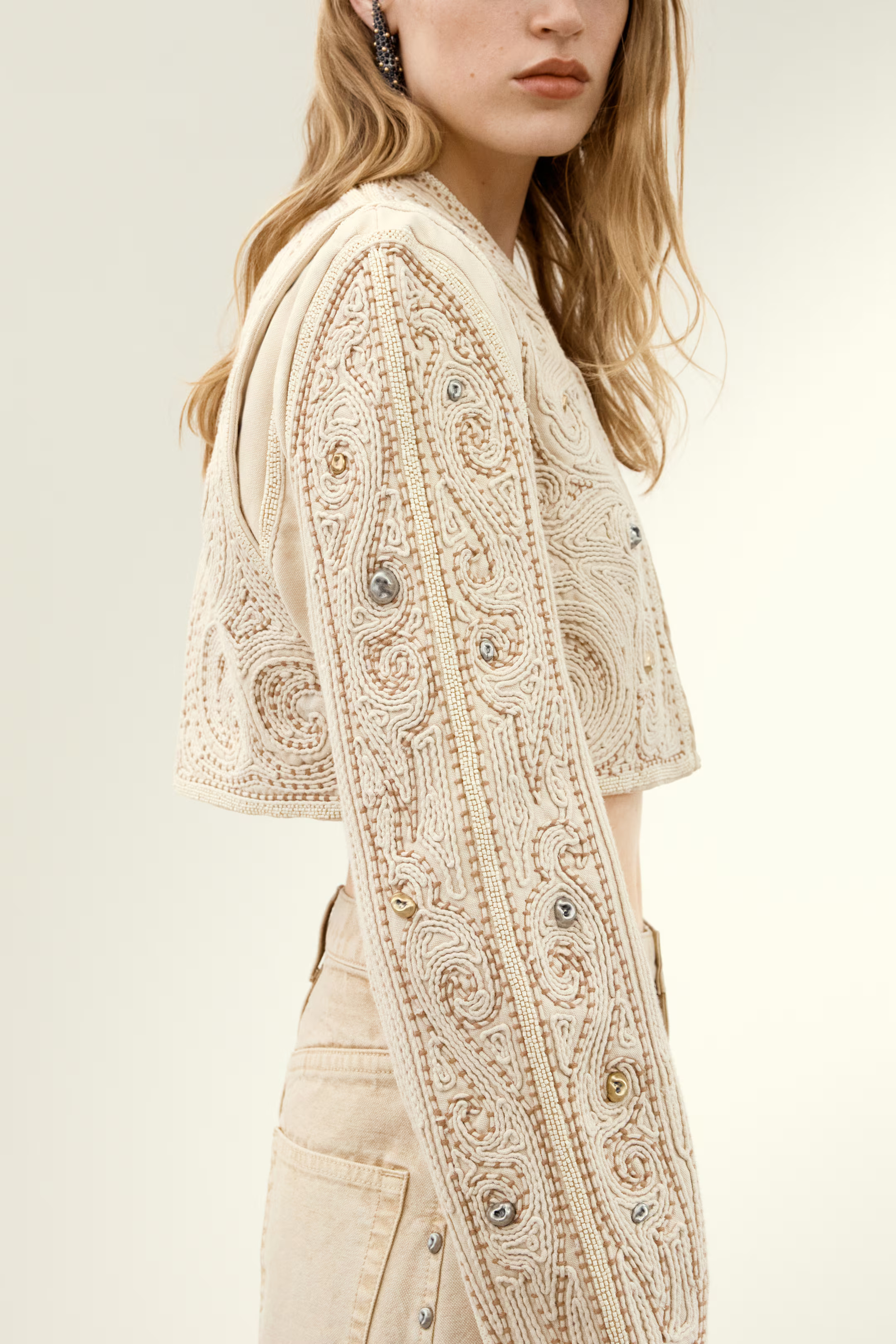 Embroidered canvas blazer | H&M (UK, MY, IN, SG, PH, TW, HK)