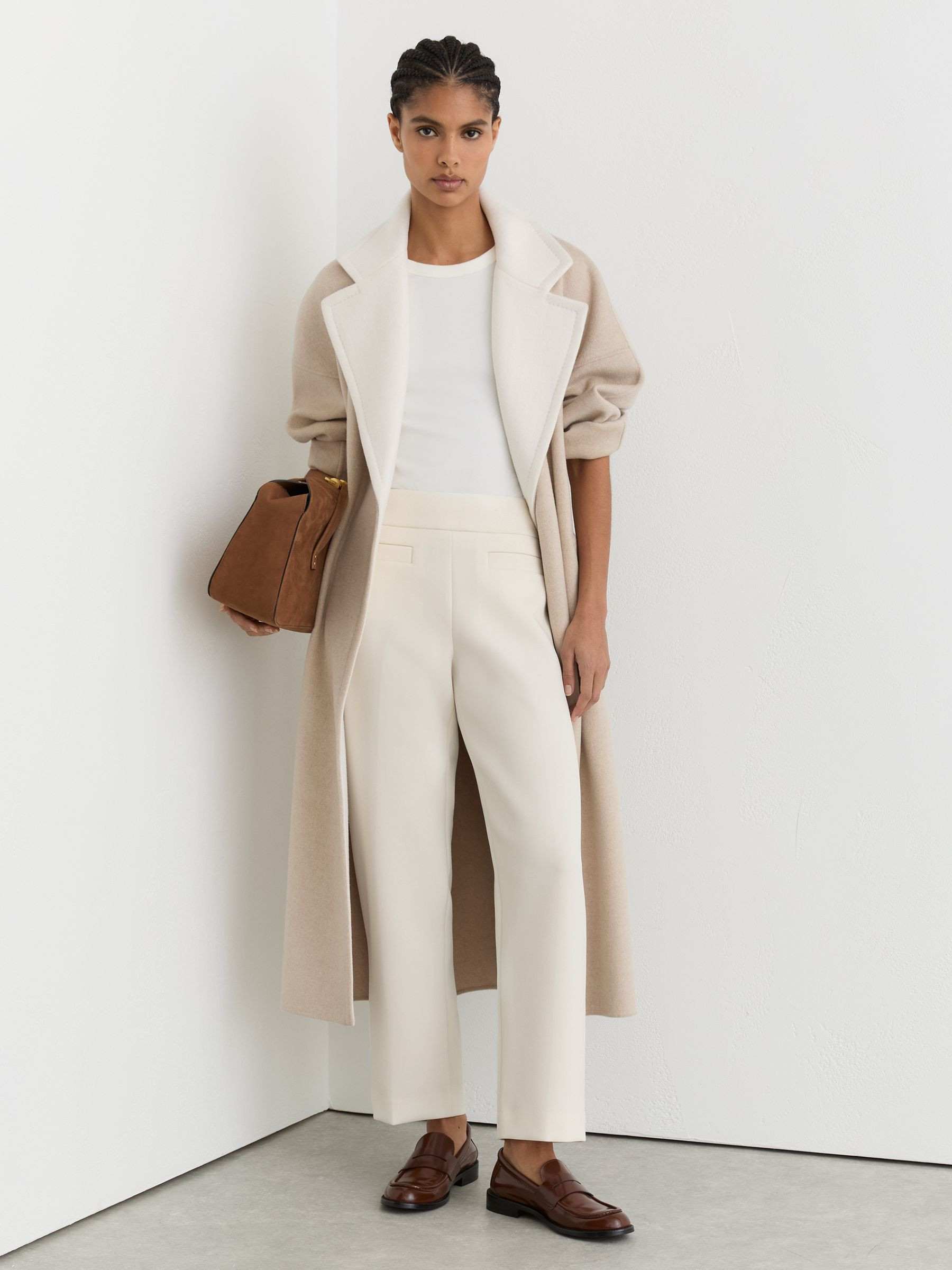 Reiss Petite Welt-Pocket Tapered Trousers in Cream - REISS | Reiss UK