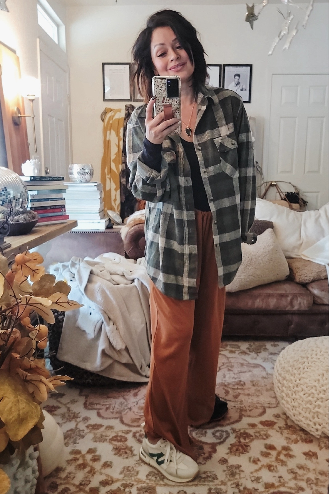 Cozy fall outfit inspo

Sneakers are super comfortable! Great for waking. Very supportive.


#LTKSaleAlert #LTKShoeCrush #LTKActive