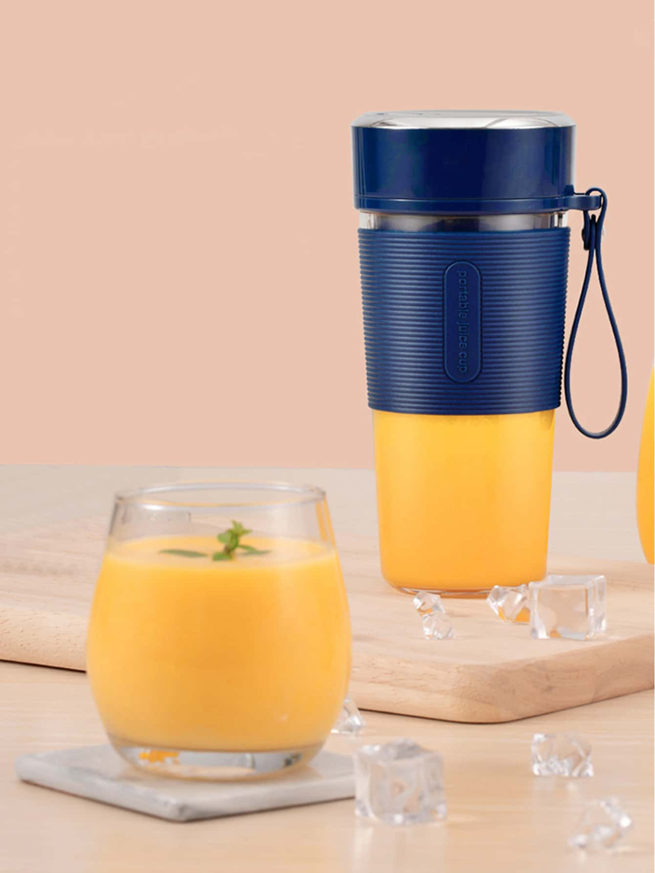 1pc Rechargeable Portable Blender Handheld Juice Cup | SHEIN