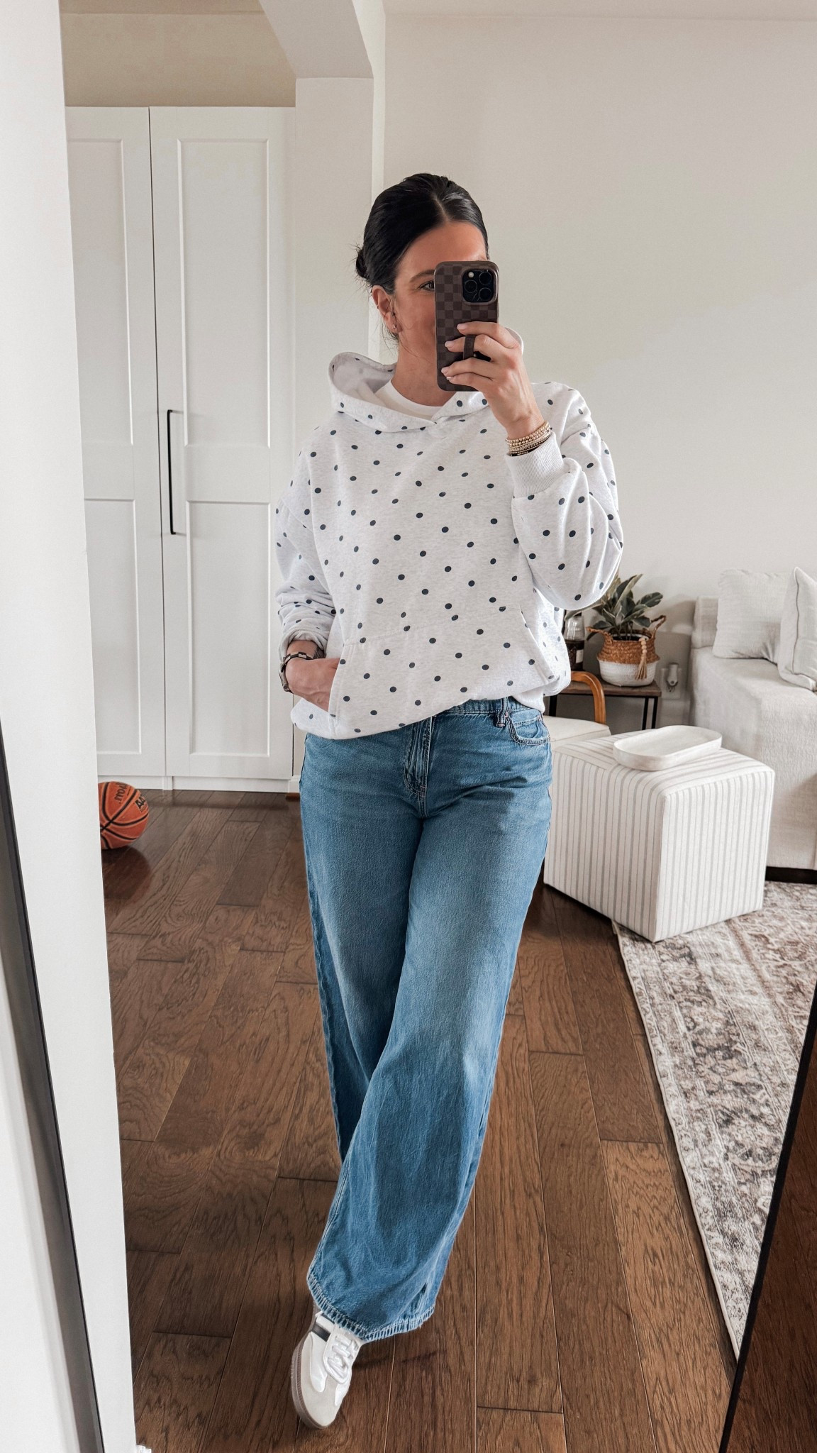 Casual Mom OOTD 
Polka dot 
Wide leg jeans 
Mom style 
Amazon 
Low rise jeans


#LTKmomlife #LTKOver40 #LTKMidsize