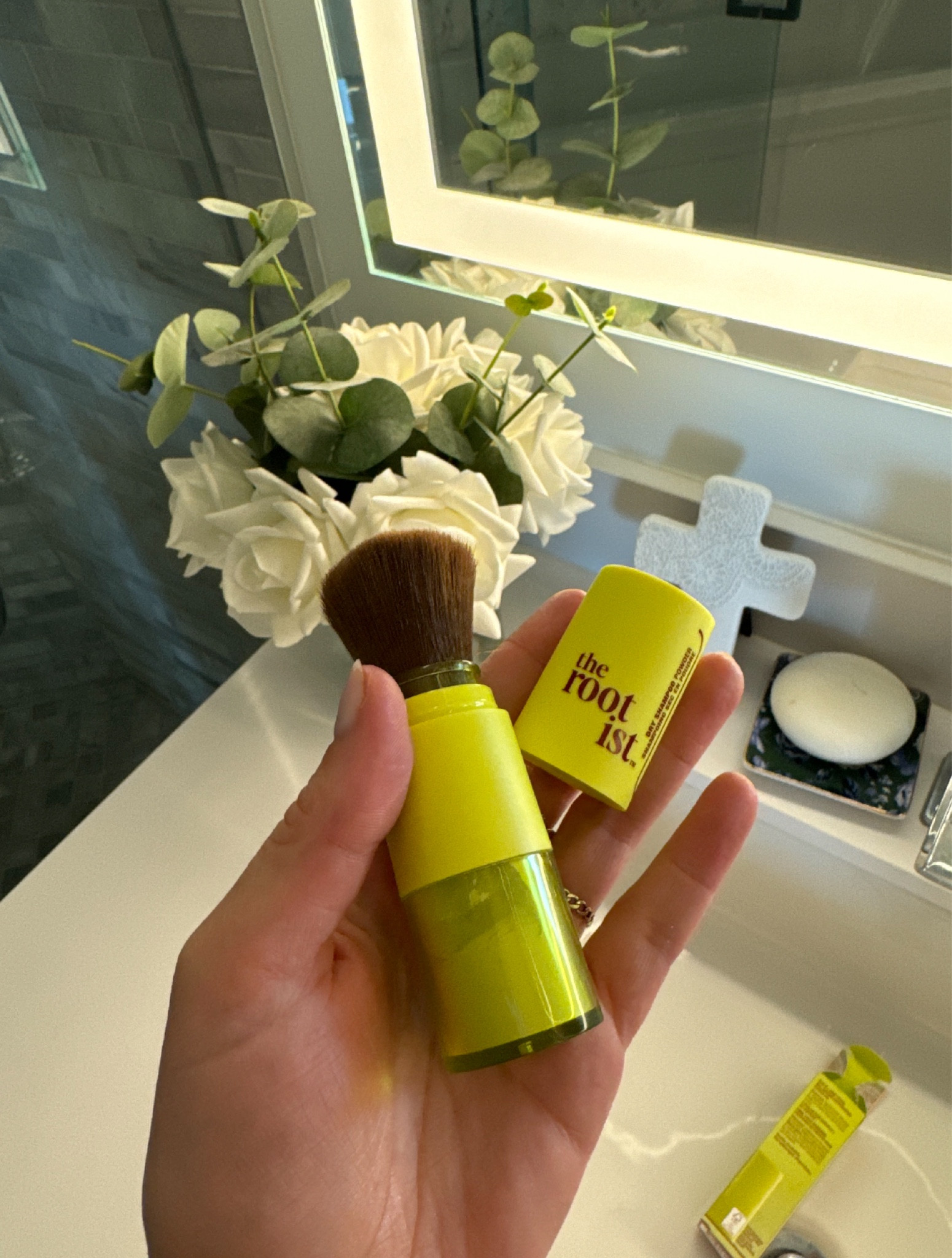 A dry shampoo favorite 

#LTKStyleTip #LTKBeauty