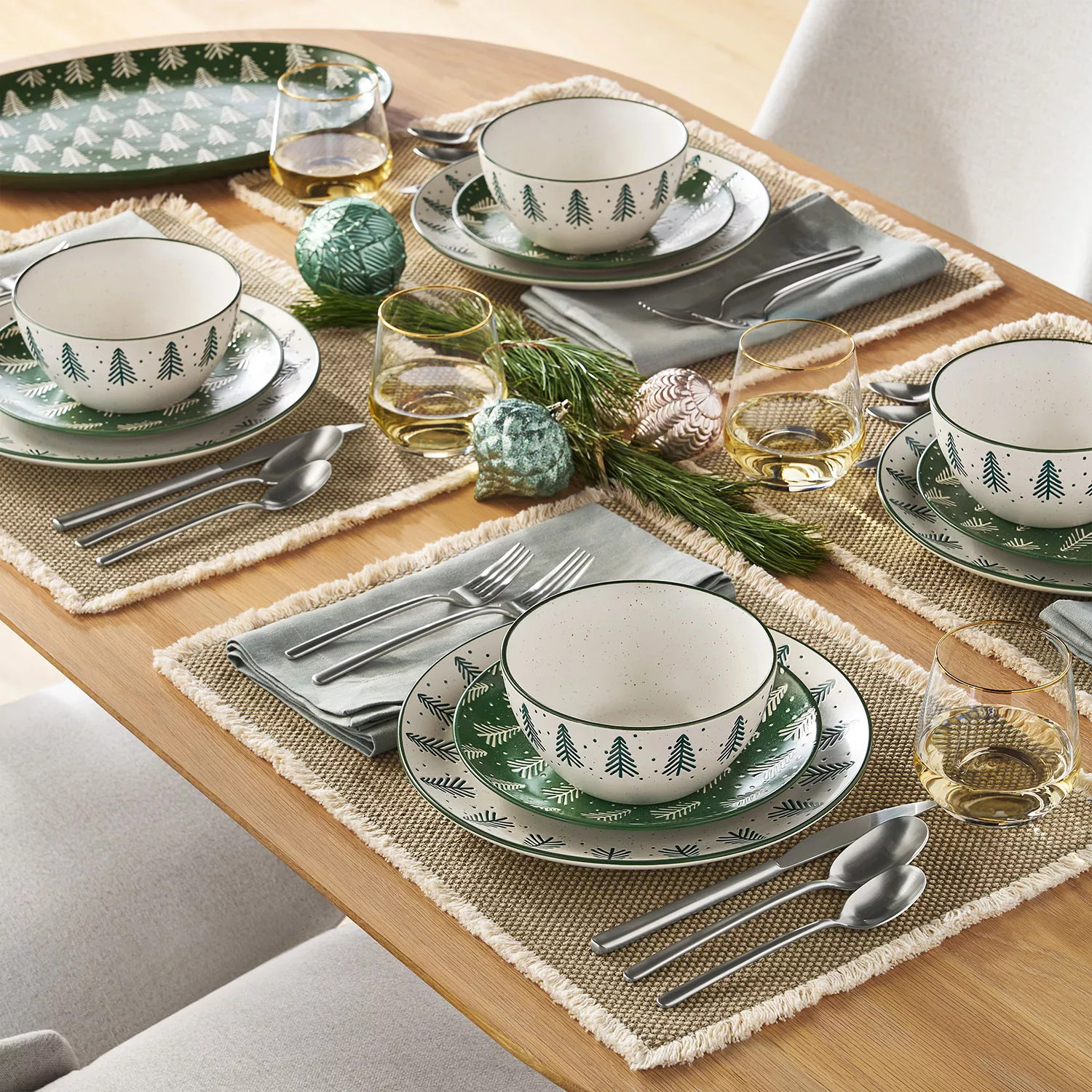 Member's Mark 12-Piece Stoneware Holiday Dinnerware Set, Assorted Colors | Sam's Club