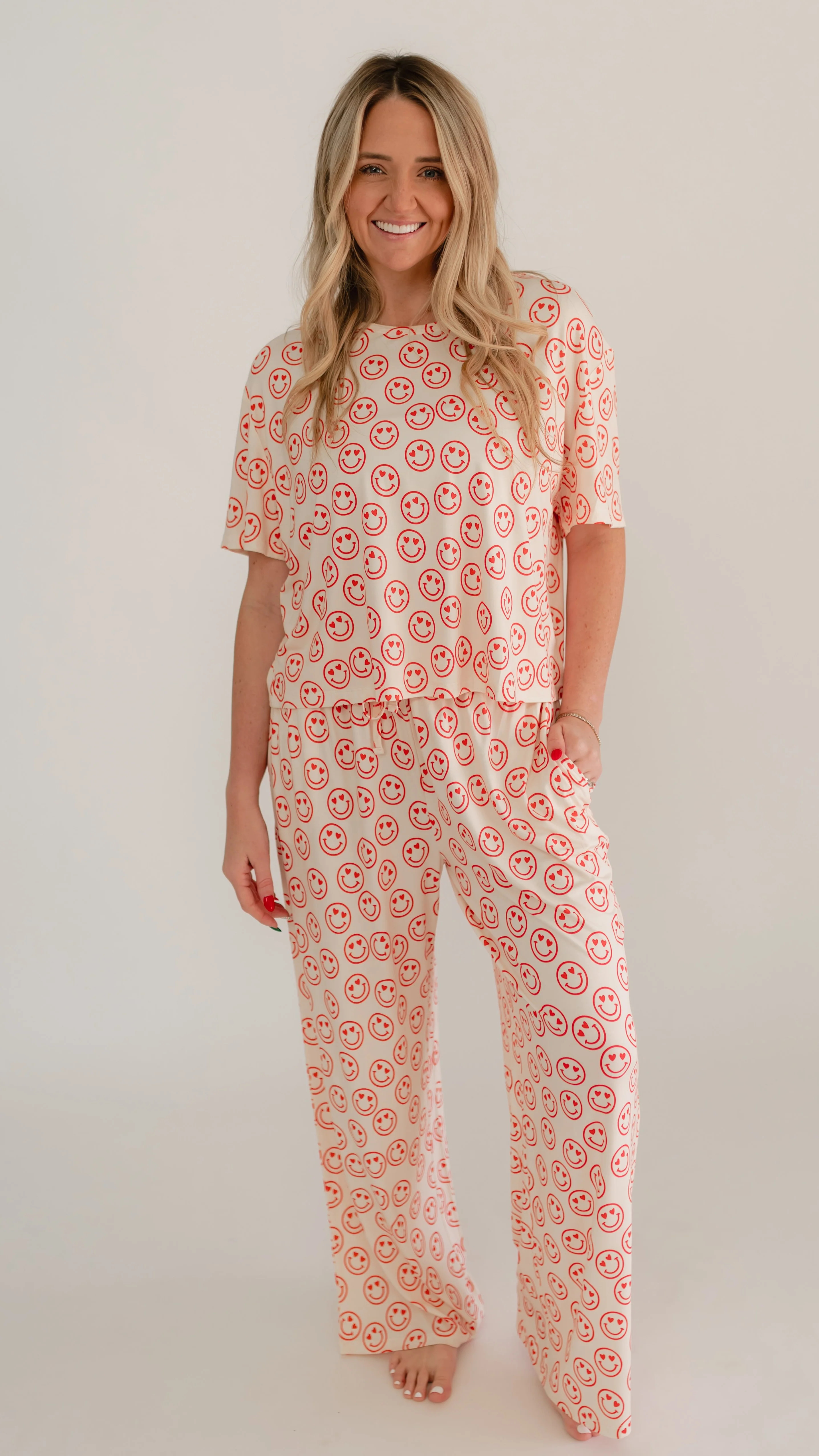 Women's T-Shirt and Pants Set in Heart Smileys | Silks Design