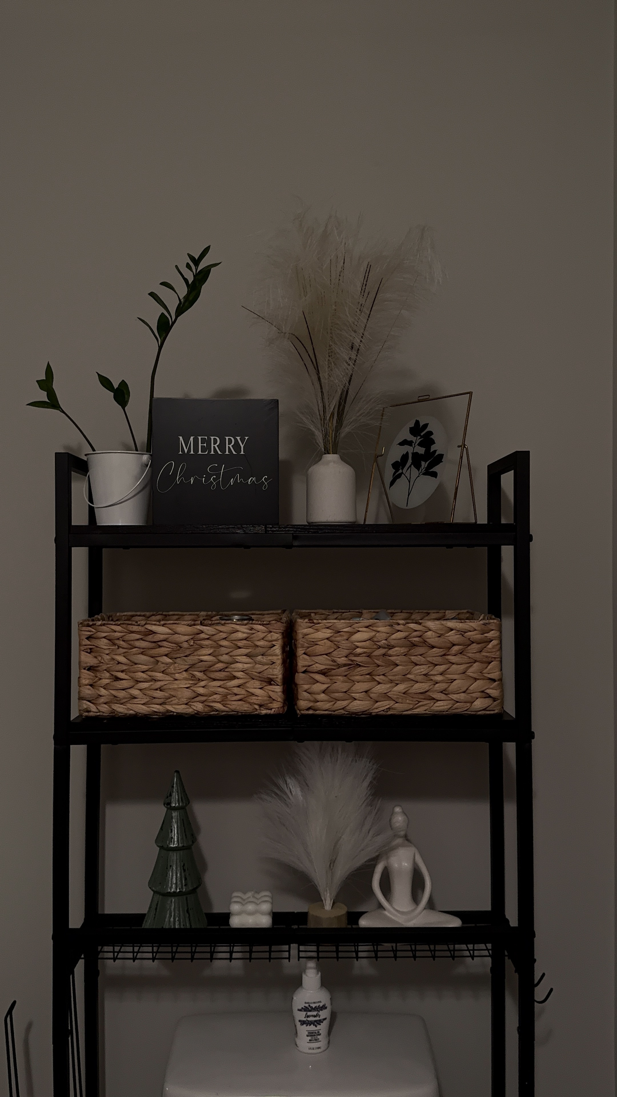 bathroom decor | bathroom shelf styling

#LTKHome