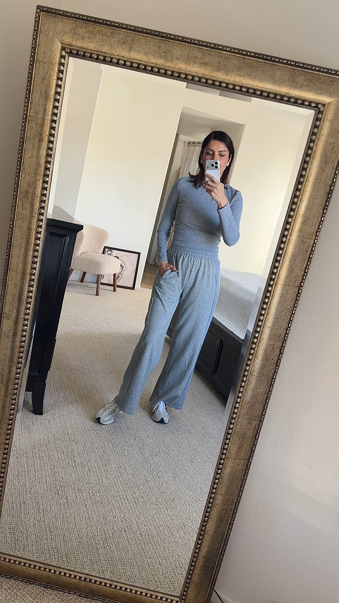 Amazon finds
Amazon grey sweatpants set 