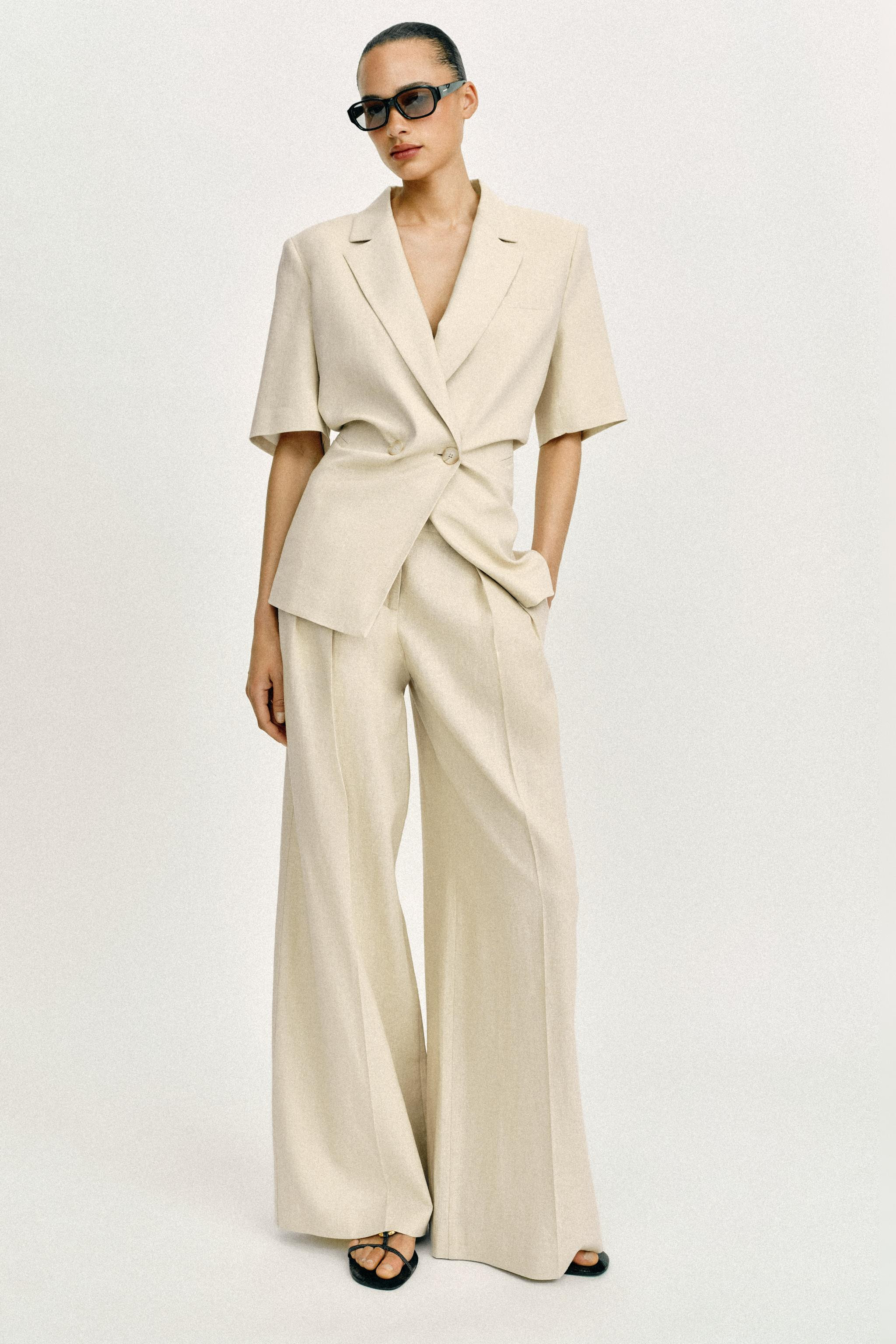 LINEN BLEND WIDE-LEG TROUSERS | Zara UK