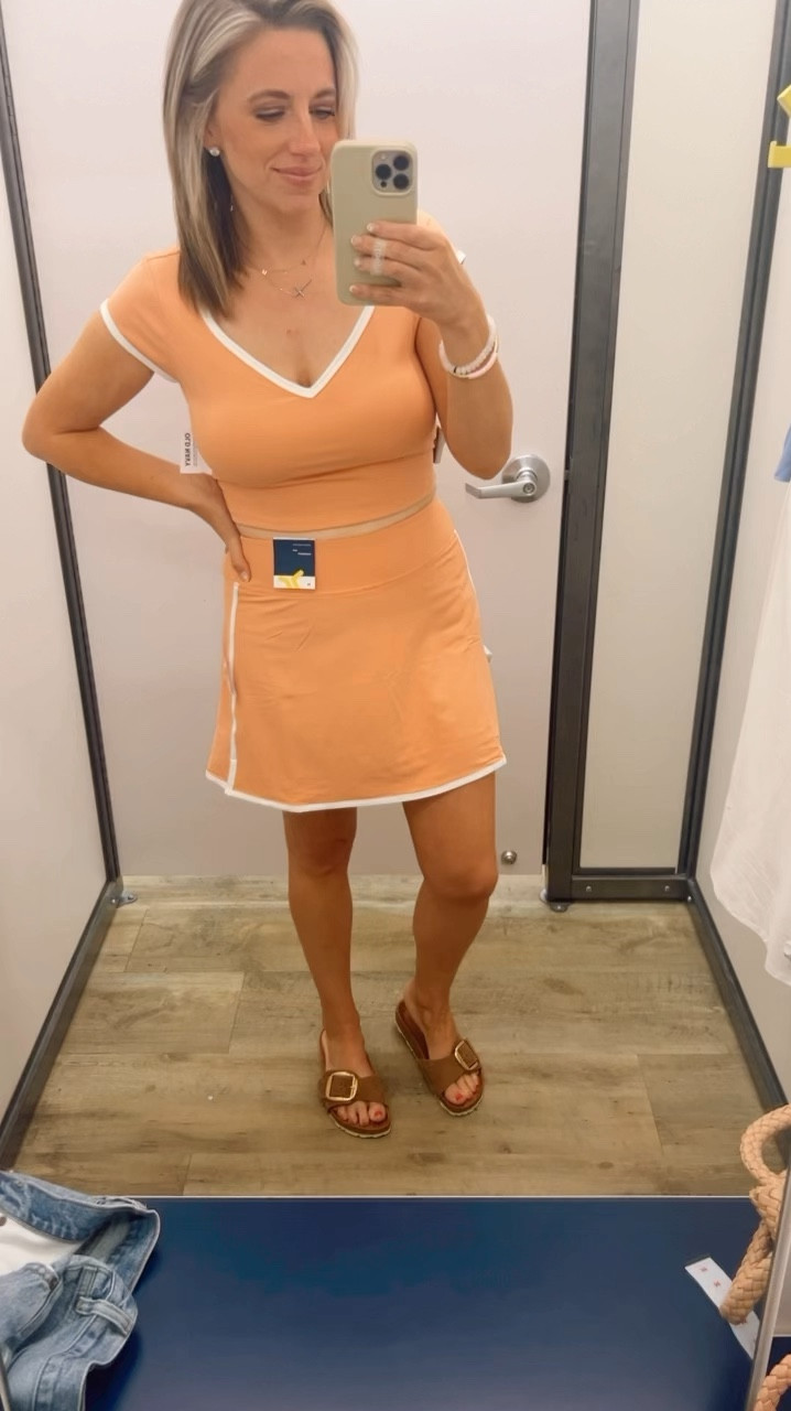 How cute is this set?! Medium in both!🧡🤍

Athletic clothes, old navy, matching set 

#LTKActive