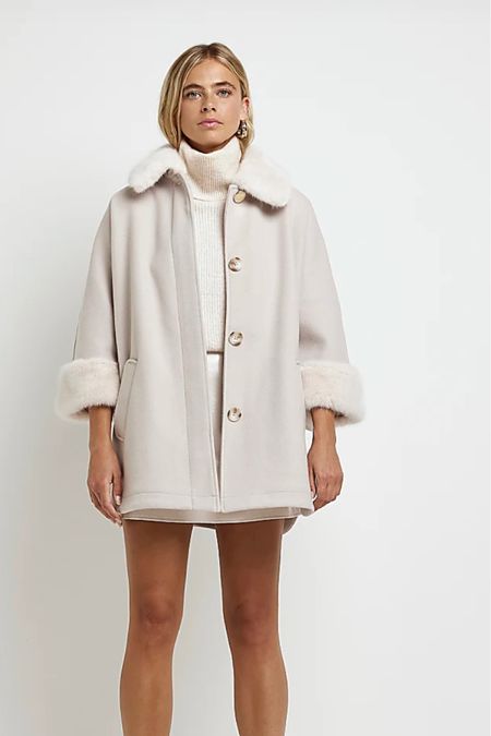 Cutest affordable cape coat 

#LTKstyletip #LTKHoliday #LTKSeasonal