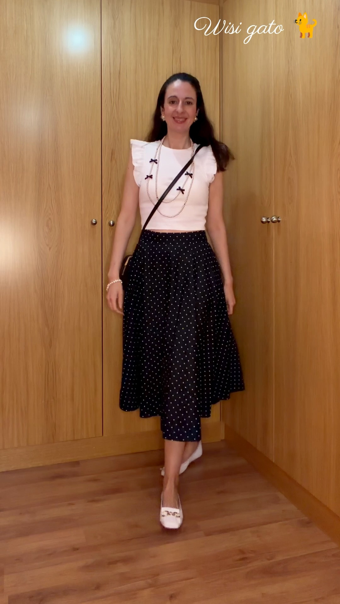 Outfit

• Camiseta: Zara
• Falda: Uniqlo
• Bolso: Samantha Vega
• Zapatos: Mimao
🔗 https://amzn.to/3Q08muA

#ootd #outfit #uniqlo 
#mimao #zara

#LTKespana #LTKeurope #LTKsummer