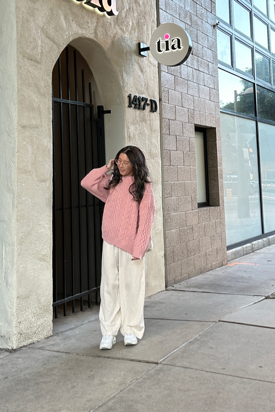oversized sweaters and linen pants 💗

oversized sweater, linen pants, spring style, comfy outfit
