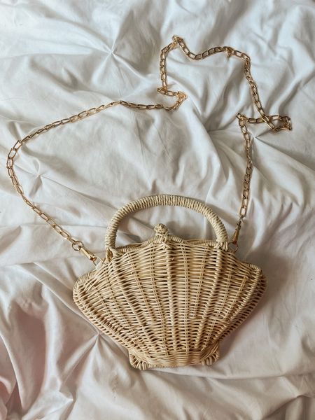 The cutest seashell bag from Show Me Your Mumu!

Ltkfindsunder100 / LTKSeasonal / LTKGiftGuide / show me your mumu / seashell handbag / shell bag / seashell bag / sheshell shaped bag / rattan bag / rattan handbag / rattan seashell bag / summer bag / summer handbag / summer style / beach style / Kate spade / Kate spade New York / summer fashion / summer accessories / sale / sale alert 

#LTKItBag #LTKSaleAlert #LTKStyleTip