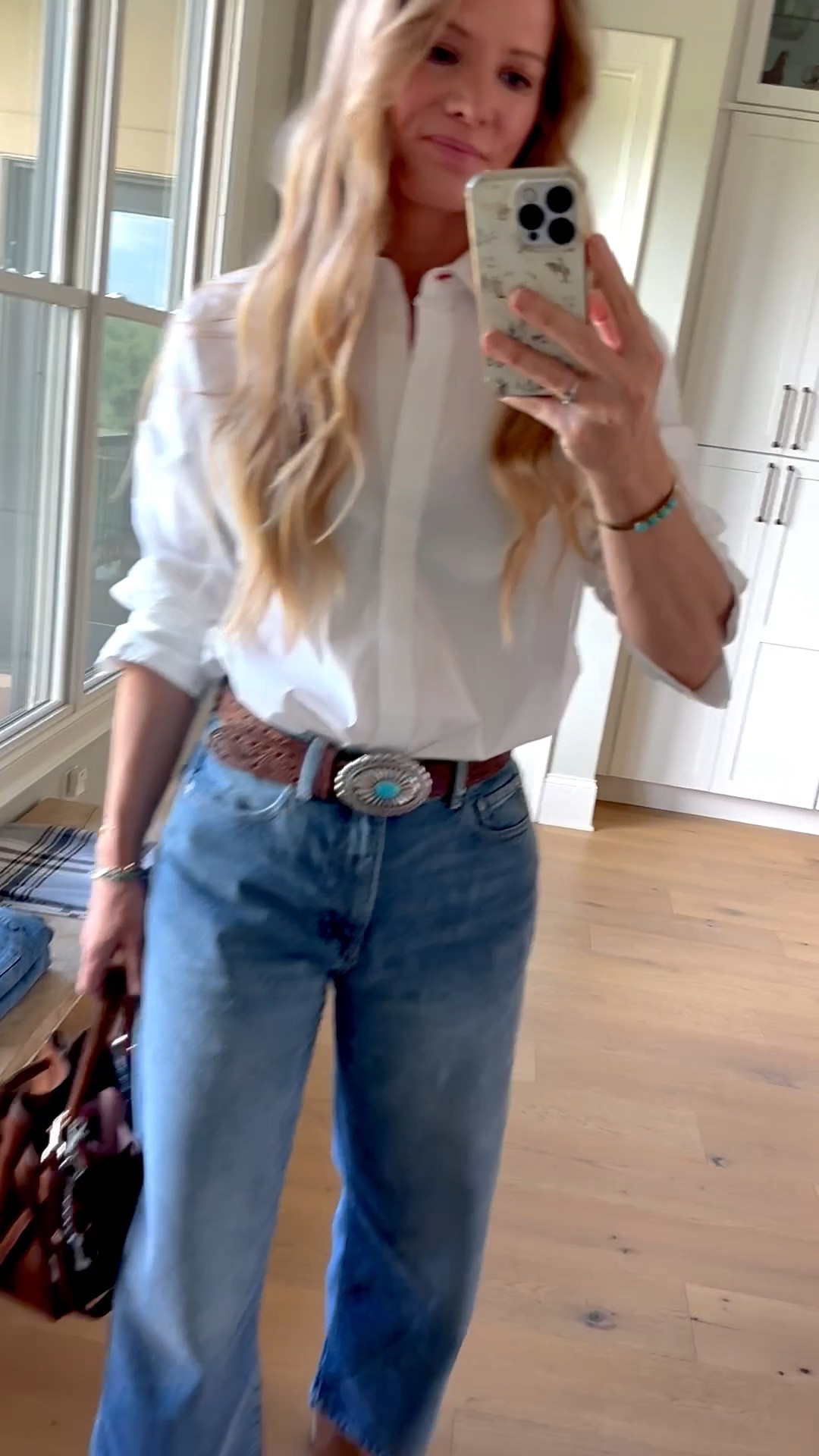 Outfit of the night

Size reference 5’ 9” 140 lbs

White button up - xl
Gap x VB collab

Cropped barrel jeans - 27

Mules - old dolce vita 




Date night outfit. Jeans and button up. Western chic. Classic western style. Classic style. Dressy jeans outfit.

#LTKOver40 #LTKTall #LTKootd
