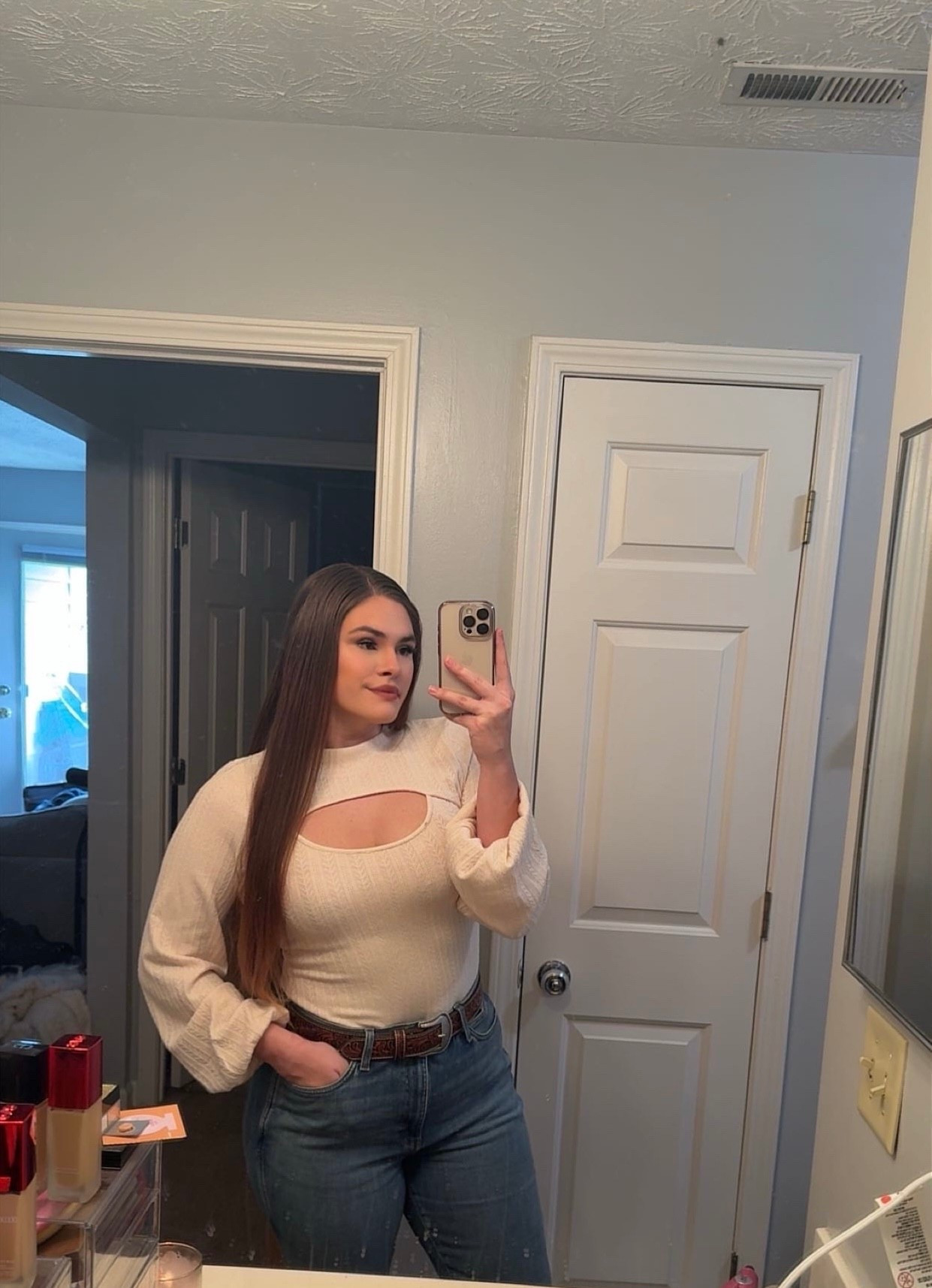 This top is soooo comfy!! Lulus for the win!!

#LTKootd #LTKMidsize #LTKU